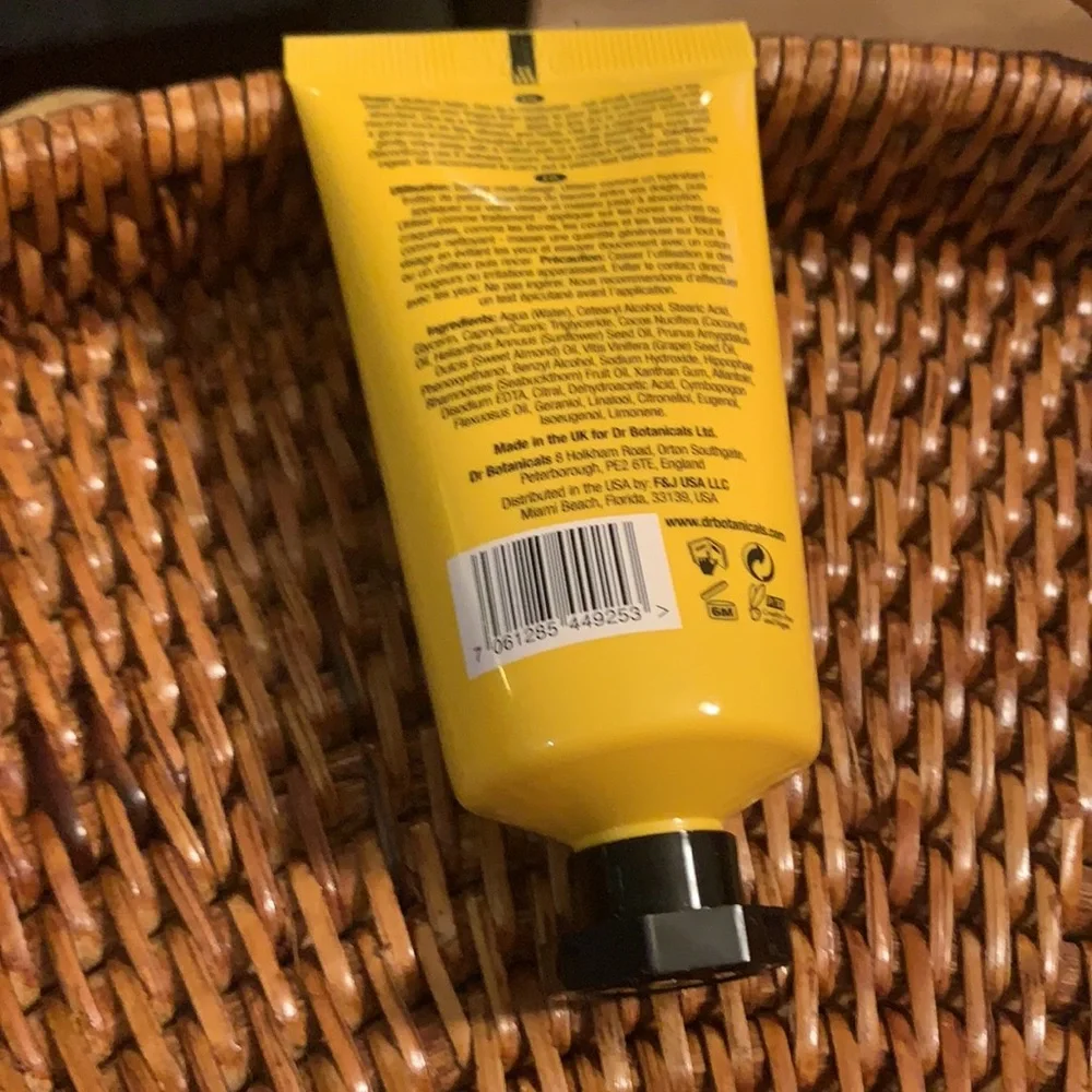 NWT Dr. Botanicals Lemon Superfood  Rescue Butter